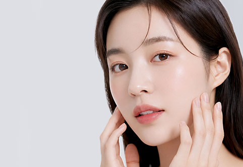Phẫu thuật chỉnh hàm móm tại Bệnh viện thẩm mỹ Kangnam — bác sĩ đo góc xương mặt và phim chụp CT Cone Beam