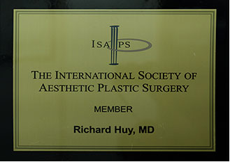 Bằng chứng nhận thành viên của  thẩm mỹ Quốc Tế