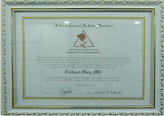 Bằng chứng nhân Thành viên thường trực của  Thẩm mỹ Hoa Kỳ