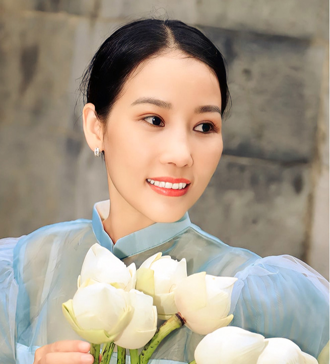 Trước khi thực hiện trẻ hóa da, chị Huy Ngọc được thăm khám và tư vấn cụ thể