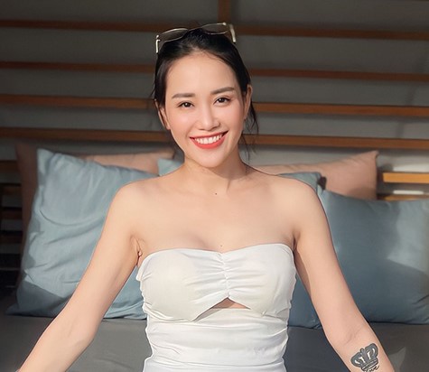 Ngọc Thúy tự tin hơn với khuôn ngực tròn đầy