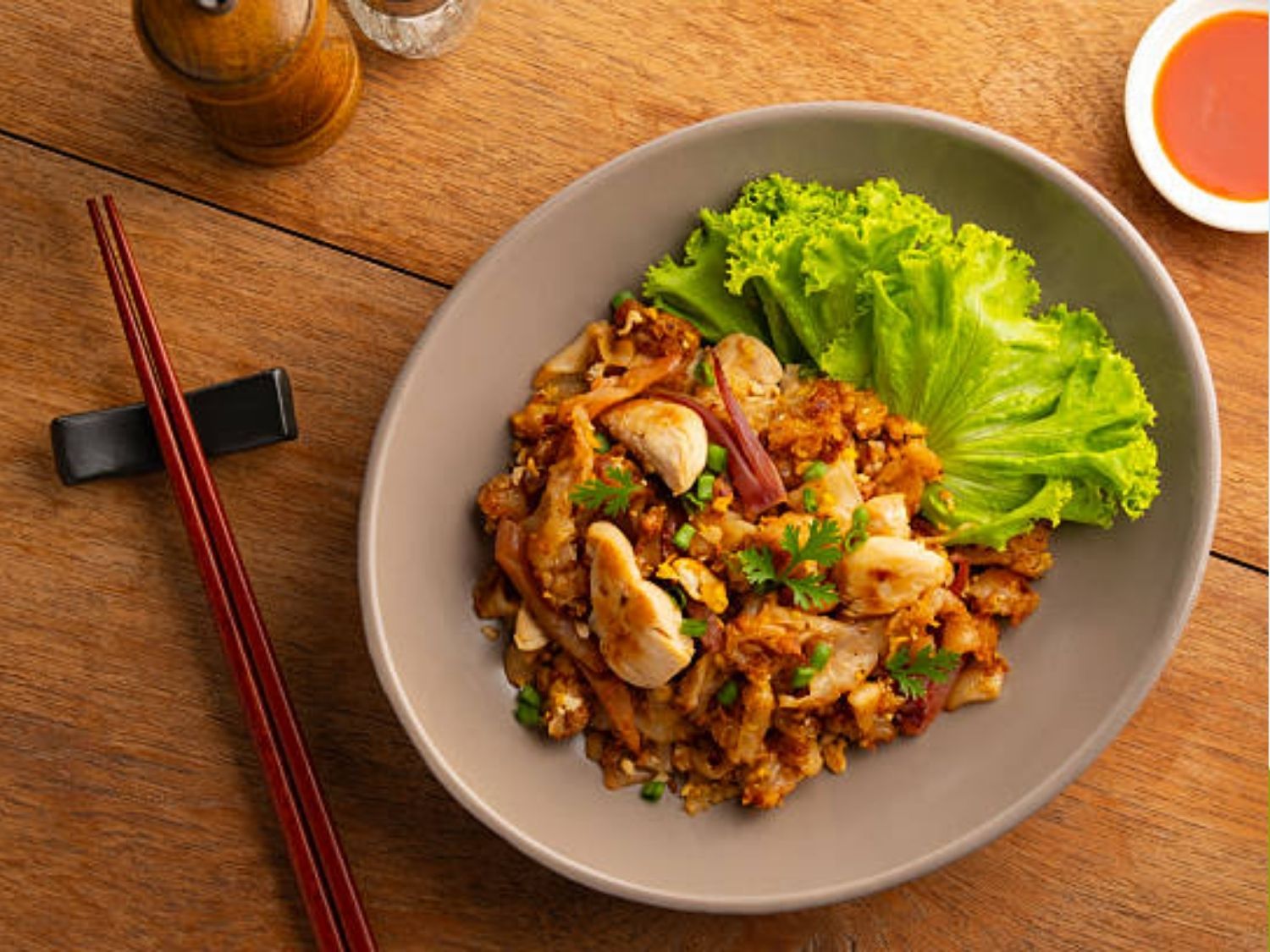 cần thận trọng khi ăn thịt gà ngay sau khi vừa cắt mí