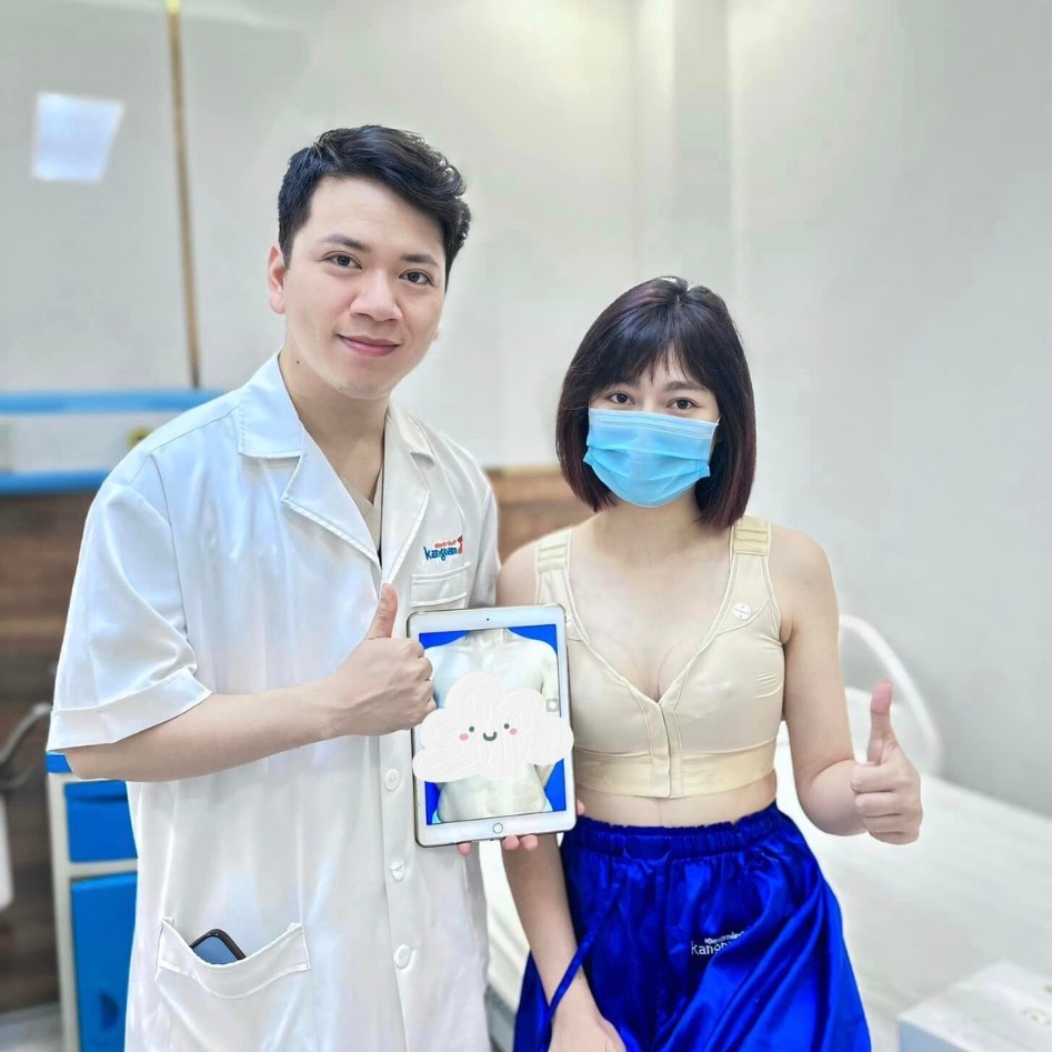 Bác sĩ nâng ngực giỏi được khách hàng đánh giá cao