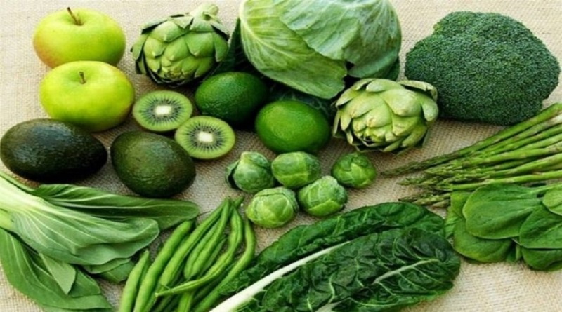 Ăn nhiều rau xanh và trái cây