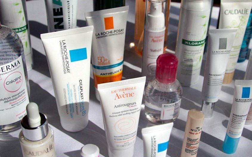 Để da mặt phục hồi ổn định mới nên dùng mỹ phẩm