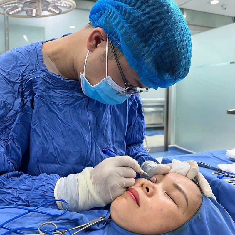 Quá trình cắt mí đảm bảo an toàn, phòng tránh rủi ro cho khách hàng