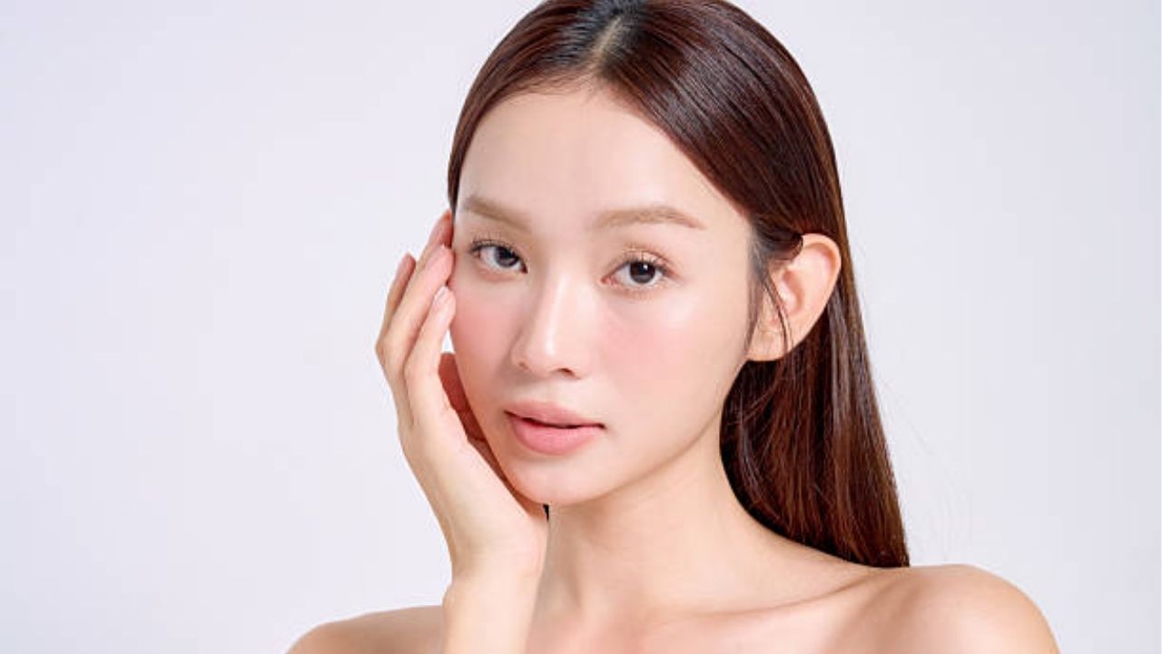 gương mặt trẻ trung hơn so với tuổi