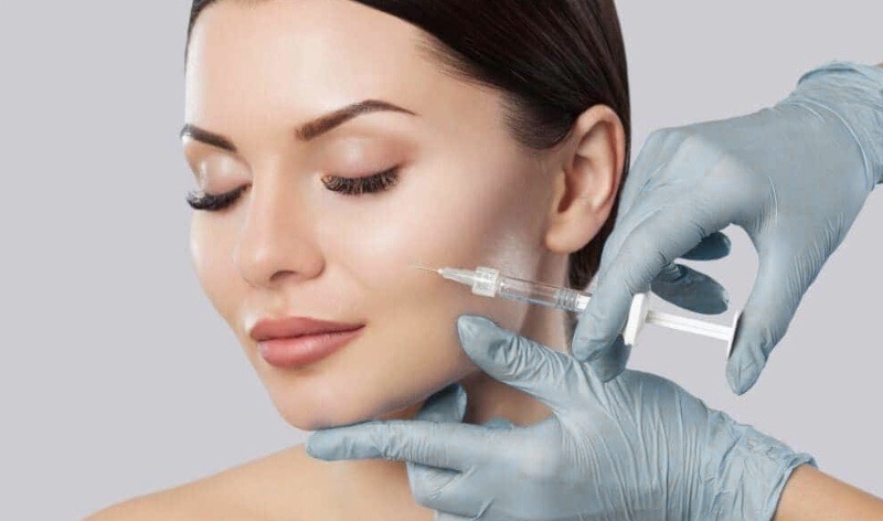 Tiêm filler khắc phục làn da chảy xệ