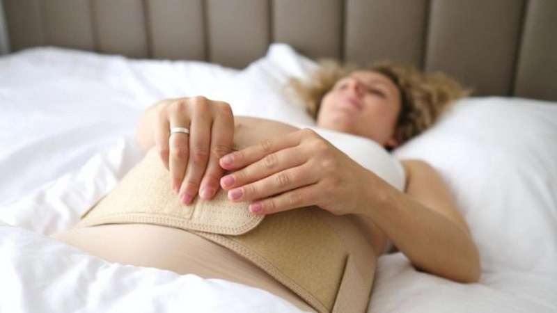 Không nên sử dụng đai nịt bụng khi đi ngủ