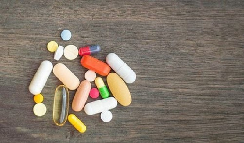 Bác sĩ sẽ kê thuốc để giảm tiết dịch mồ hôi