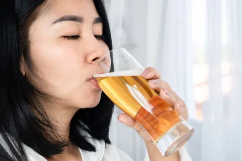 Nâng mũi 20 ngày hạn chế uống bia