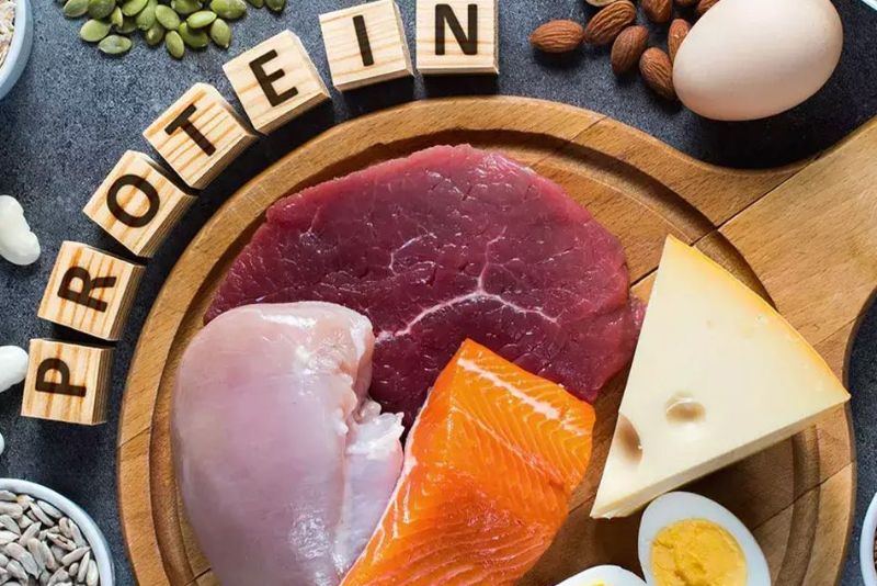 Chế độ ăn giàu protein giúp tăng tốc độ hồi phục sau nâng mũi