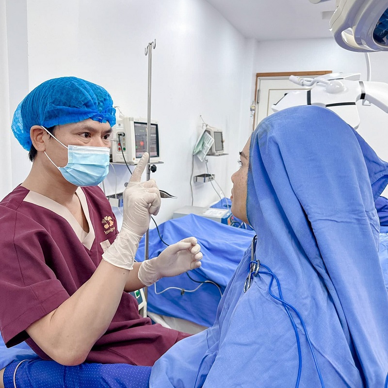 Nhấn mí sẽ đảm bảo an toàn khi được thực hiện bởi bác sĩ giỏi chuyên môn