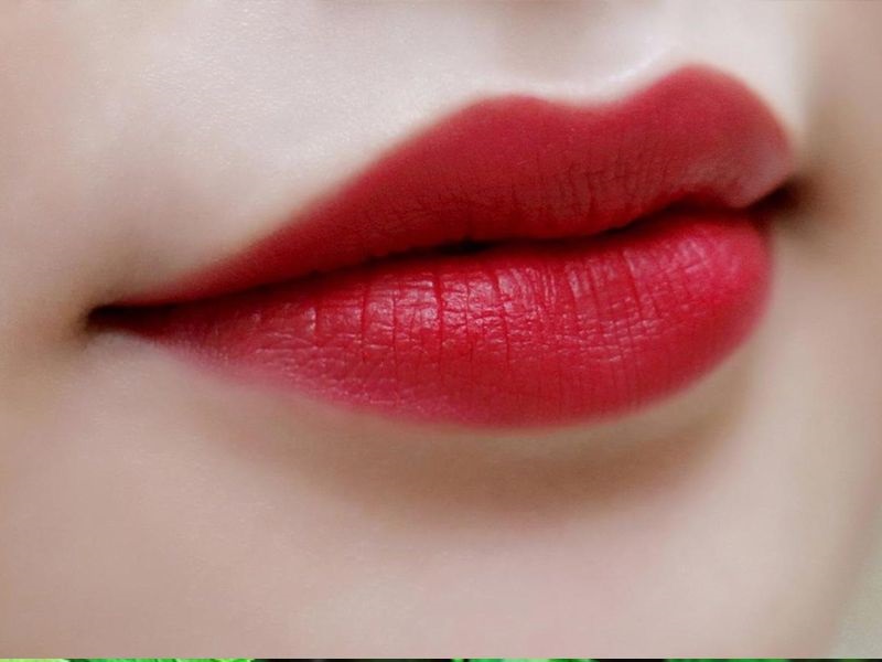 Phun môi tại địa chỉ thẩm mỹ uy tín sẽ hạn chế được rủi ro xảy ra