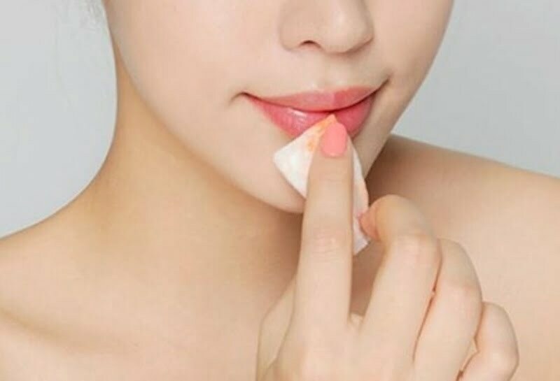 Chăm sóc môi đúng cách để đạt được kết quả tốt