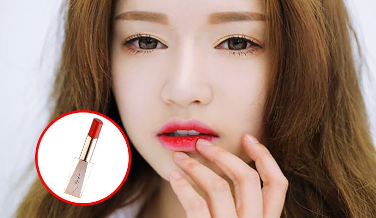 Không nên dùng son quá sớm sau phun môi