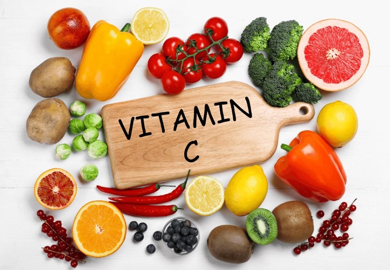 Bổ sung các loại rau xanh, trái cây giàu vitamin