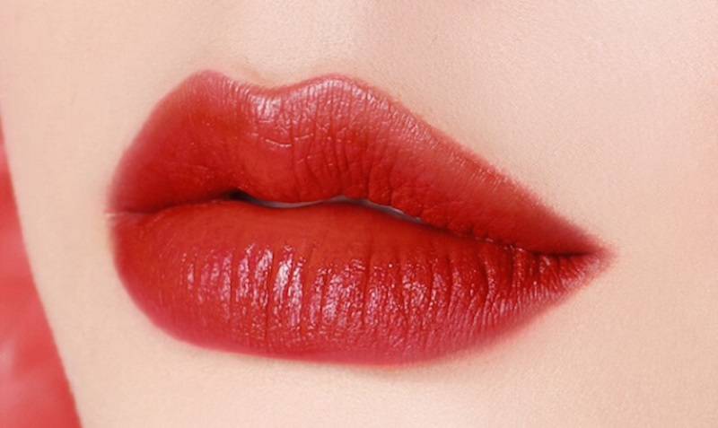 Màu đỏ cherry duy trì được độ bền màu lâu dài