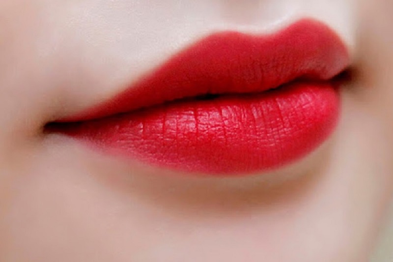 Sau khi bong hết lớp vảy, màu môi cherry sẽ lên màu chuẩn