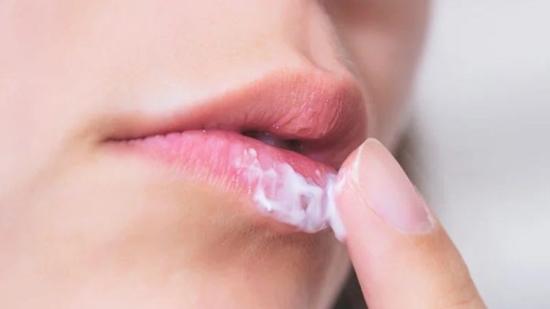 Chăm sóc môi đúng cách theo hướng dẫn của chuyên viên