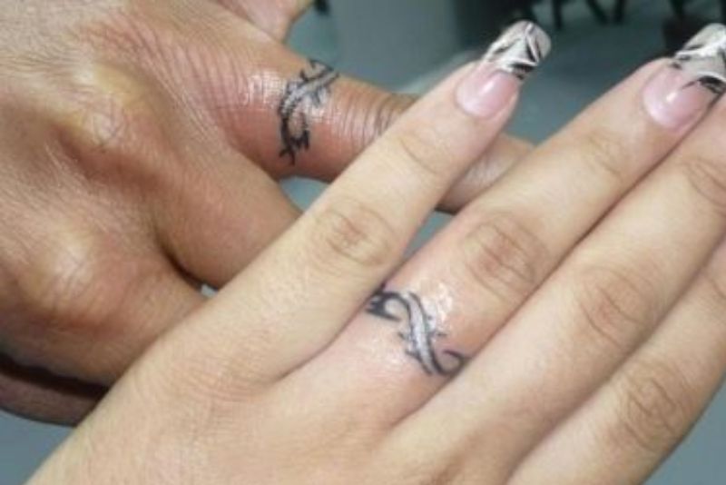 Da tay dễ mất độ ẩm tự nhiên, lão hóa nhanh, dẫn đến da nhăn nheo