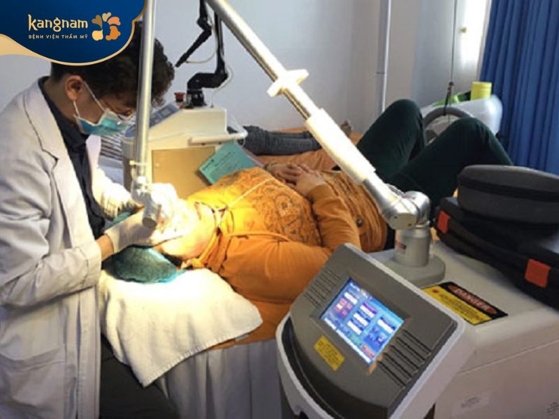 Ứng dụng phương pháp laser hiện đại để trị mụn thịt