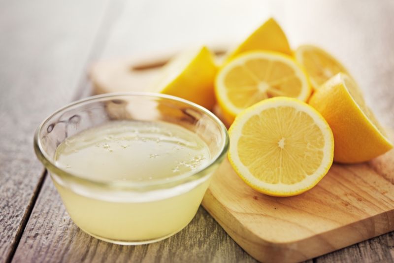 Axit citric và vitamin C trong chanh