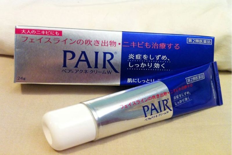 Kem trị thâm Avene Cicalfate giúp phục hồi da