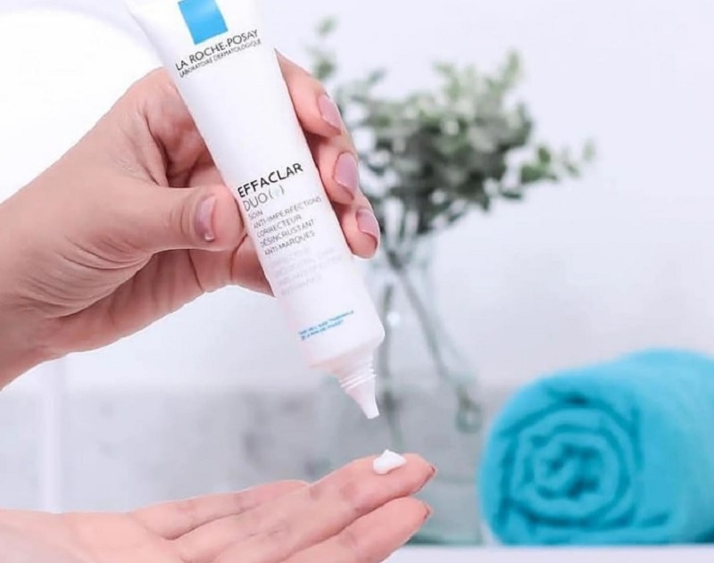 Laroche Posay Effaclar Duo+M đều đặn để trị thâm mụn