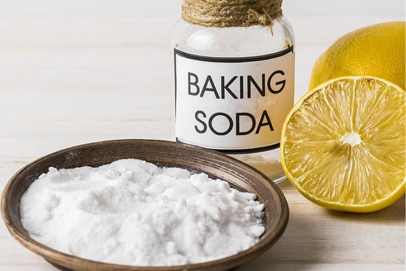 Baking soda tẩy tế bào chết và ức chế sự hình thành melanin
