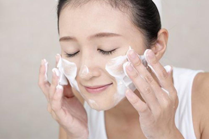 Làm sạch da hàng ngày