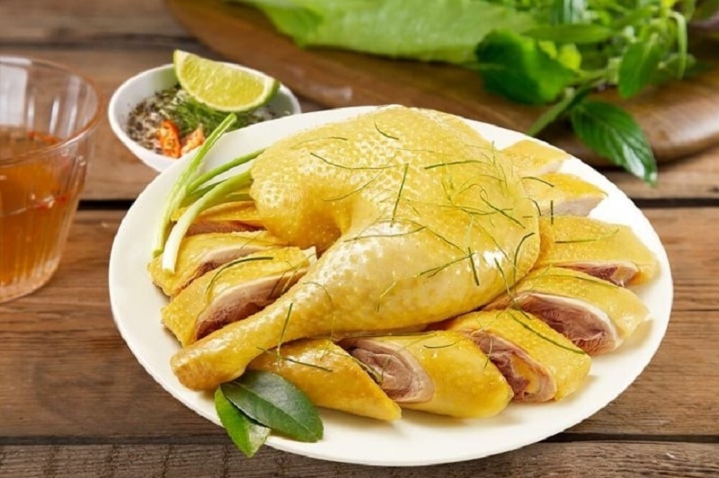 Tránh ăn thịt gà sau khi xóa hình xăm
