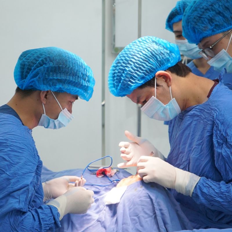 Phòng phẫu thuật vô trùng đạt chuẩn tại Bệnh viện Thẩm mỹ Kangnam
