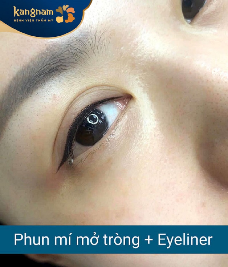 Phun mí mở tròng giúp khách hàng không cần phải kẻ mí hàng ngày