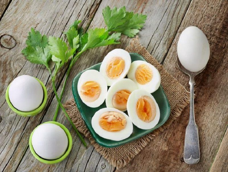 Trứng có thể làm loang màu lông mày sau khi điêu khắc