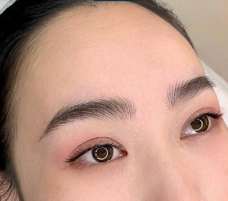 Dáng điêu khắc lông mày phù hợp với khuôn mặt