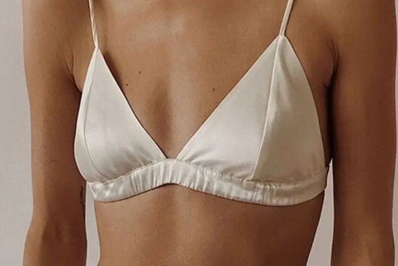 Trường hợp ngực lép bẩm sinh cân nhắc nâng ngực