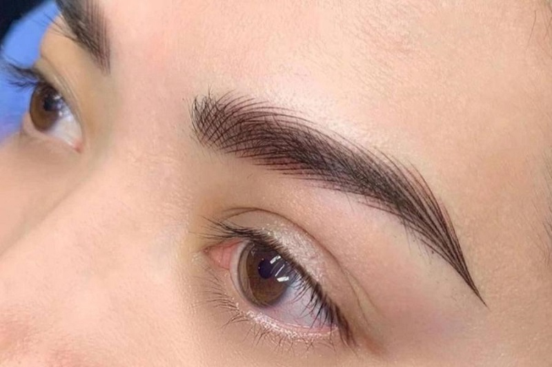 Điêu khắc chân mày tạo dáng sắc nét, tự nhiên