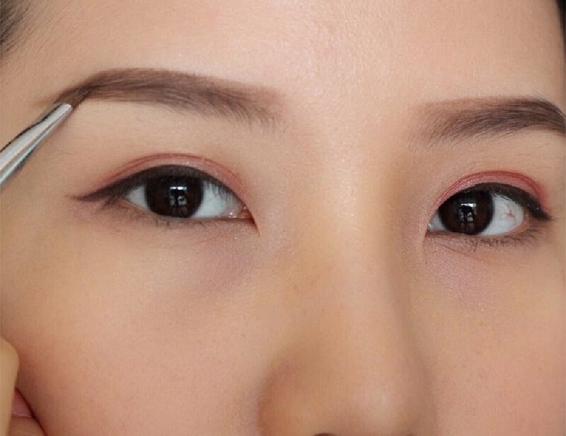 Phun mày tán bột duy trì độ bền lâu dài