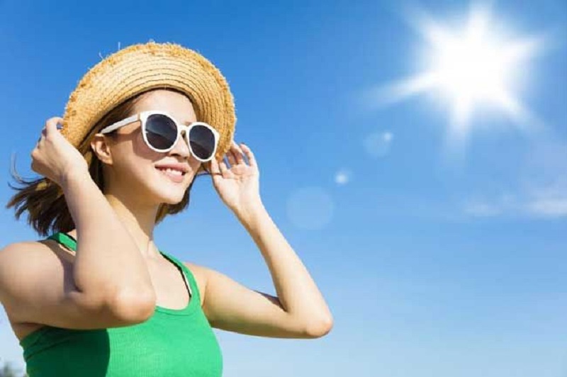 Cần bảo vệ mắt khi ra ngoài