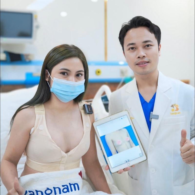 Chăm sóc đúng cách giúp vùng ngực nhanh hồi phục