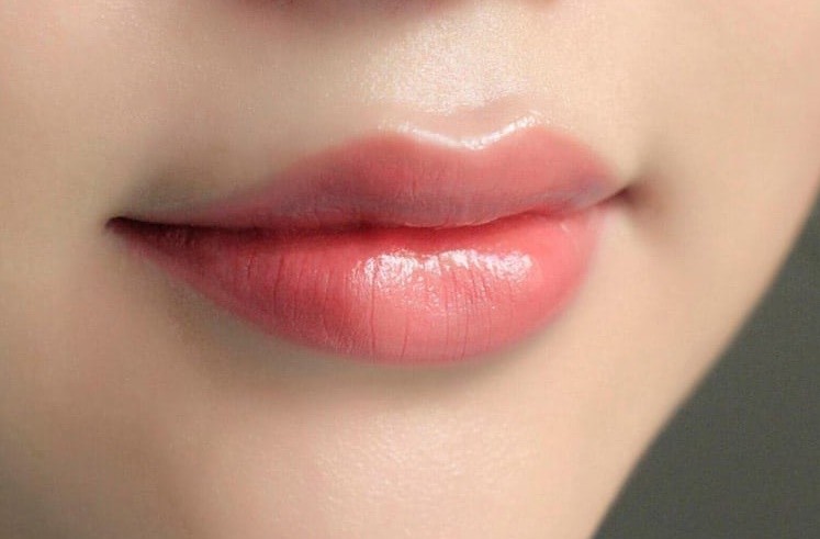 Lựa chọn màu phun môi collagen phù hợp với sắc tố da