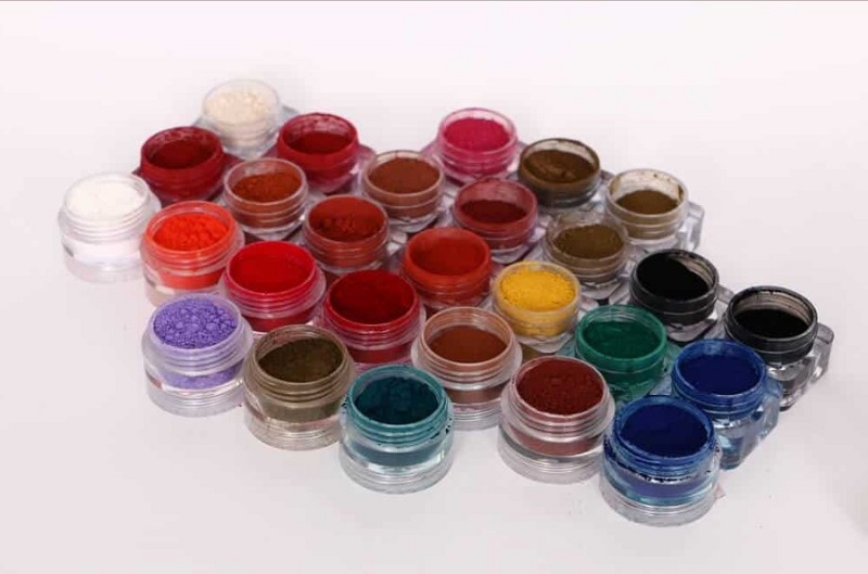 Sử dụng màu phun kém chất lượng