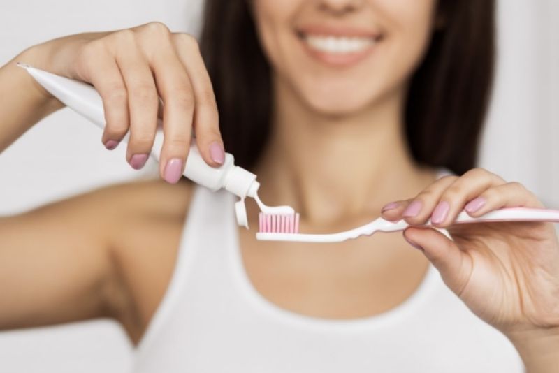 Vệ sinh răng miệng đều đặn