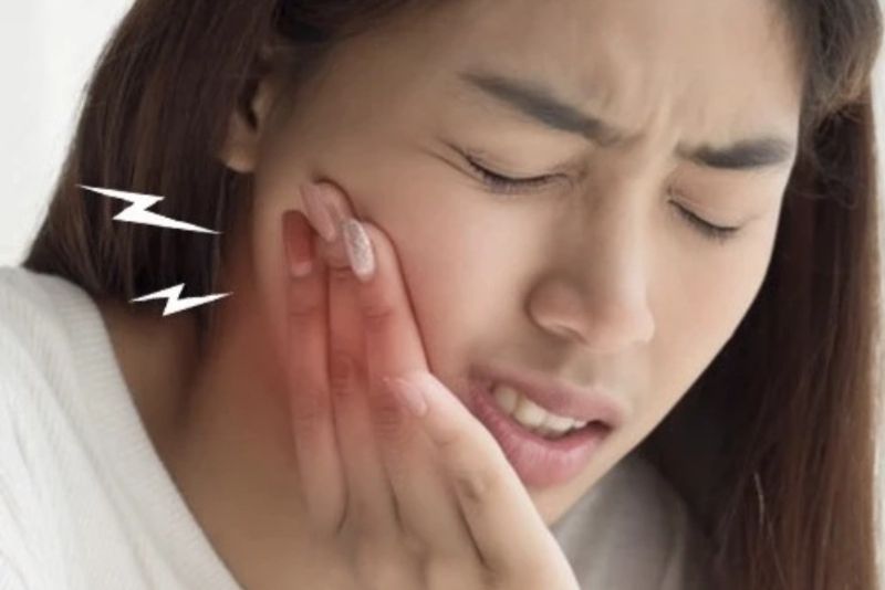 Bọc răng sứ bị nhức có thể cải thiện bằng nhiều cách khác nhau