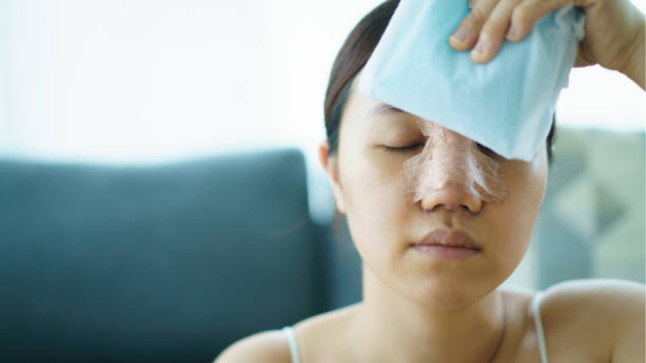 Chườm ấm giảm sưng từ ngày thứ 4 cho vùng mũi
