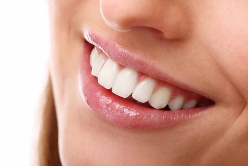 Loại mão sứ ảnh hưởng đến chi phí