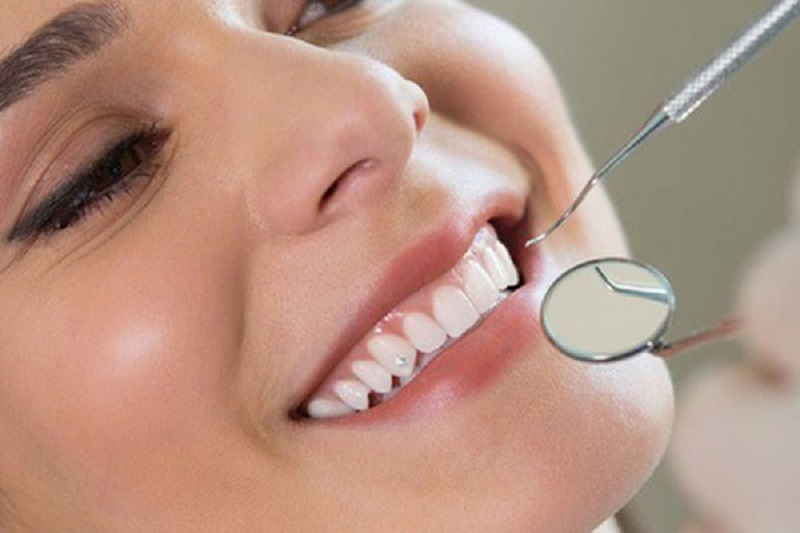 Nên lựa chọn nha khoa uy tín, có công nghệ hiện đại để đảm bảo an toàn