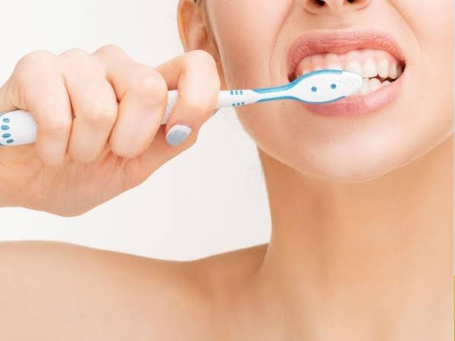 Vệ sinh răng miệng kỹ sau gọt hàm