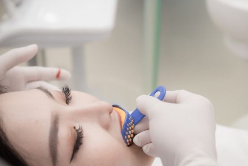 Lấy dấu răng nhẹ nhàng, không đau